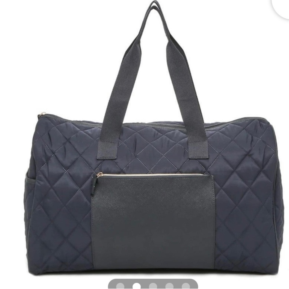 DSW Navy Weekender Bag NWT